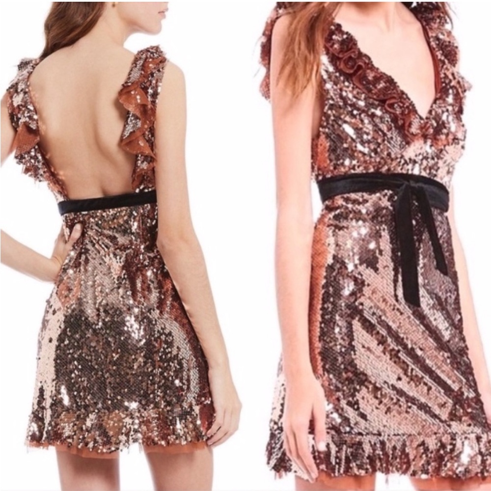 Sequin Mini Velvet Belt 🥂🎉